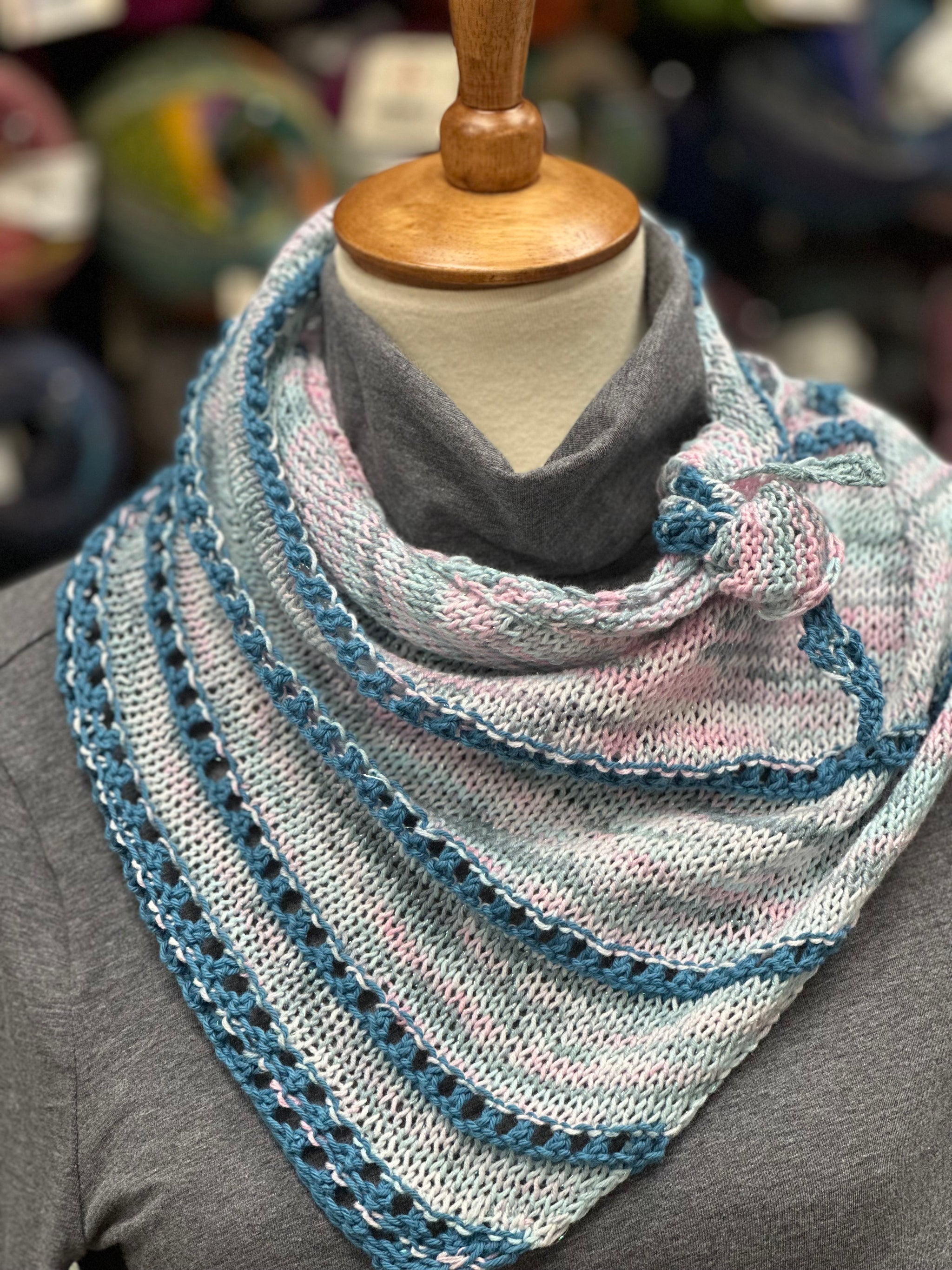 DANGLING CONVERSATION SHAWL KIT