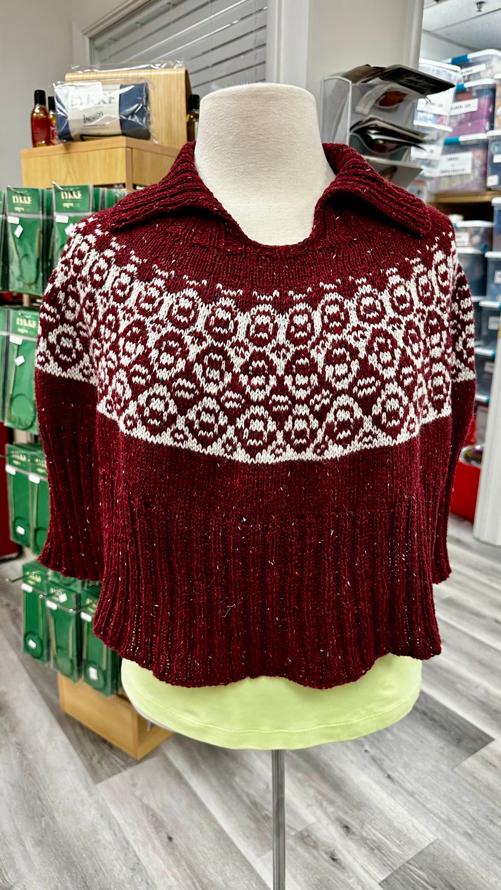 WOOL/ACRYLIC CAPELET 75