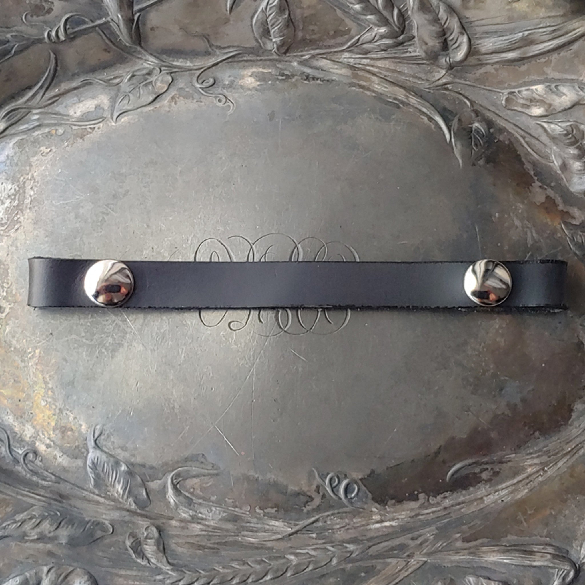 LEATHER STRAP BLACK