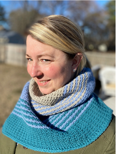 ROCKY SHORES COWL - ADVENTURE BOUND UNsubscription BOX - FEBRUARY