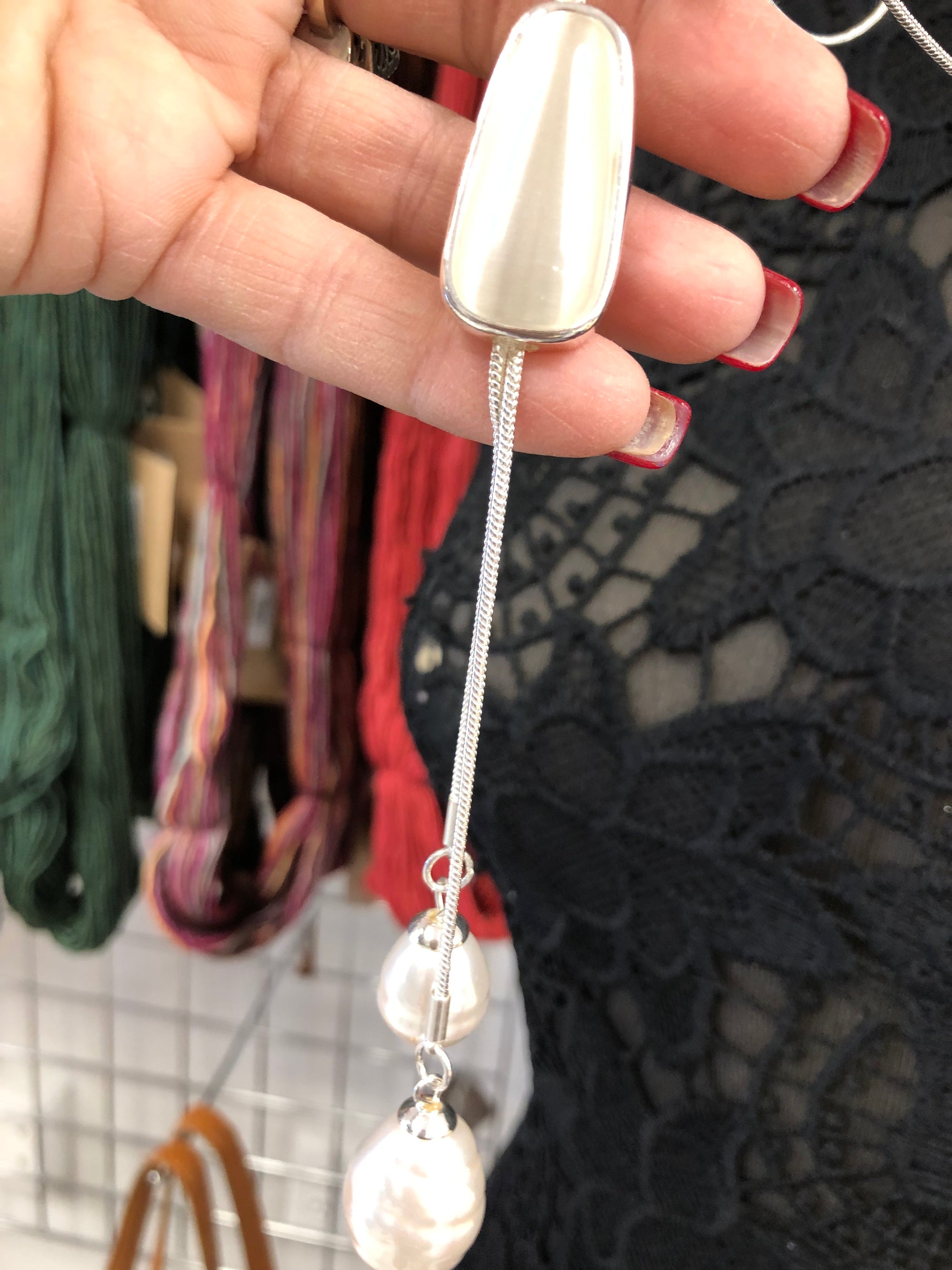 DROP MOTHER OF PEARL DESIGN