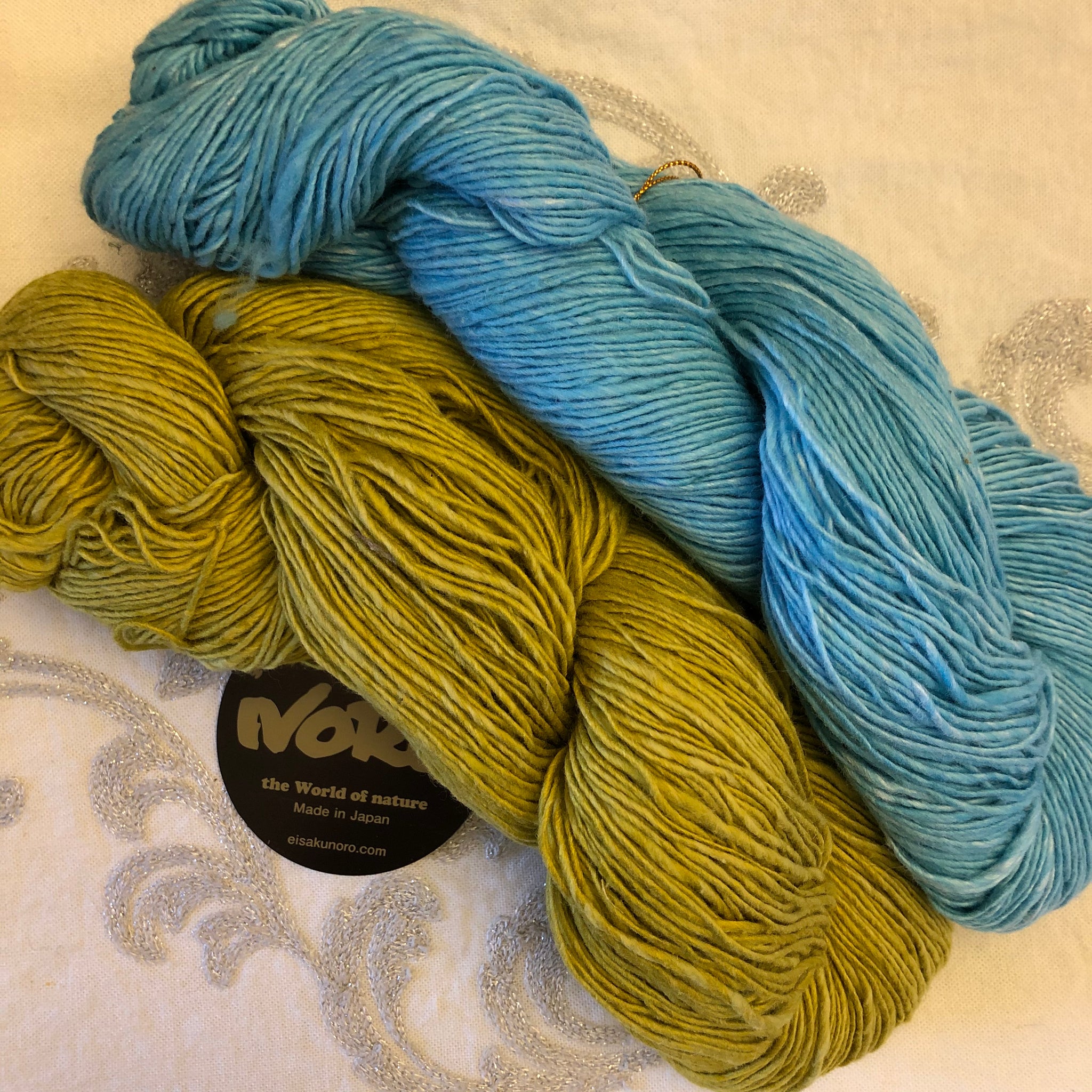 Zircon/Chartreuse
