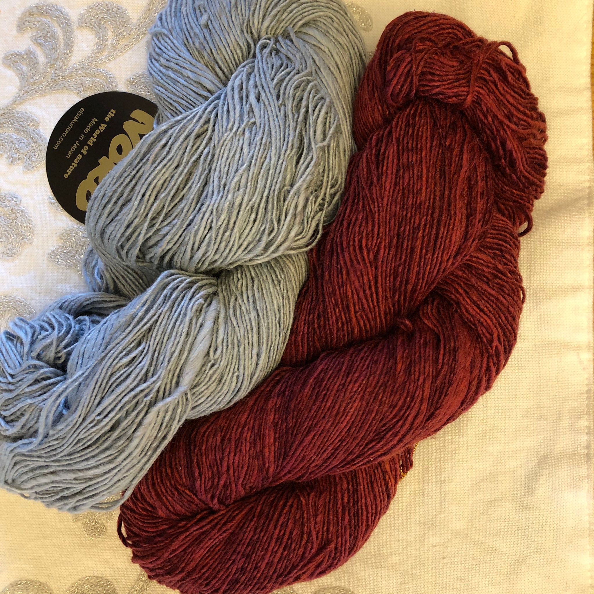 Pebble/Burgundy