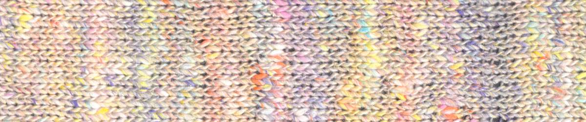 SHIFTING SANDS SHAWL KIT & TIMELESS NORO BOOKLET