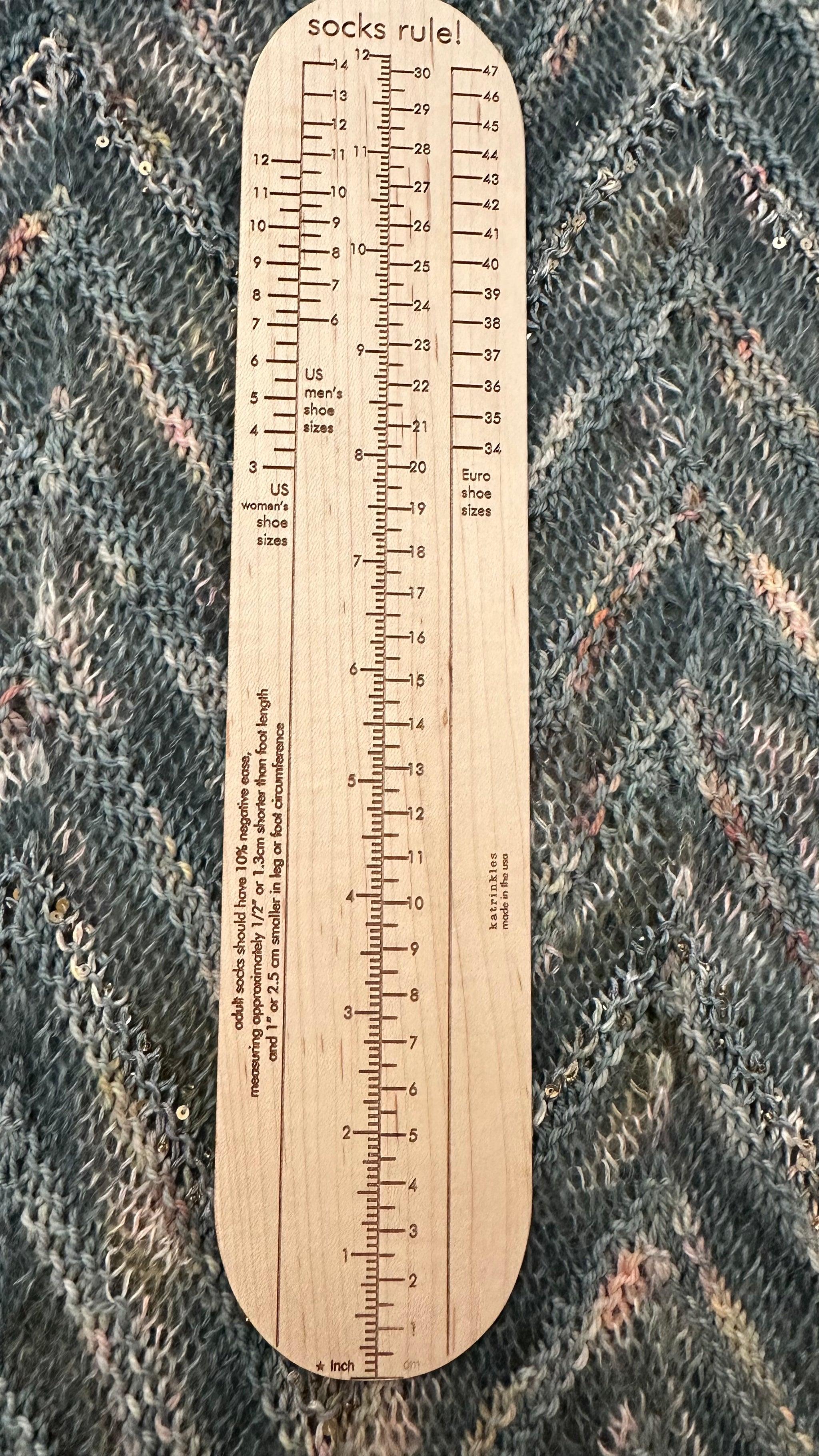 KATRINKLES SOCKS RULE! RULER