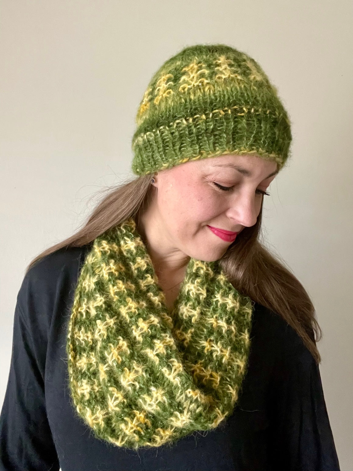MARQUIS HAT & COWL KIT designed by Jill at Knit Sisu