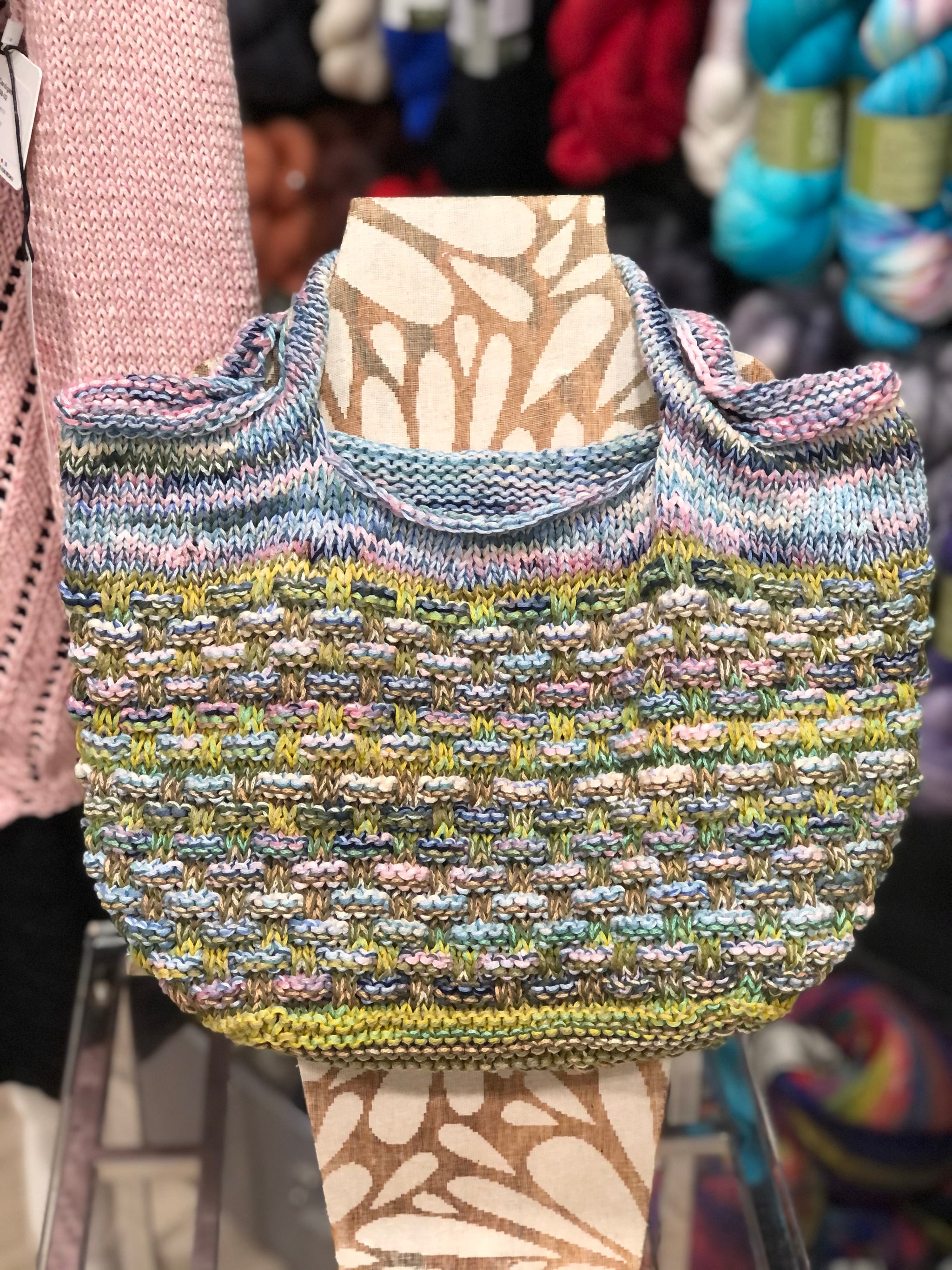 MARKET SQUARE TOTE KIT - Knitty Gritty Yarn Girl